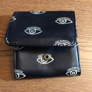 Black wallet with eye pattern 👀